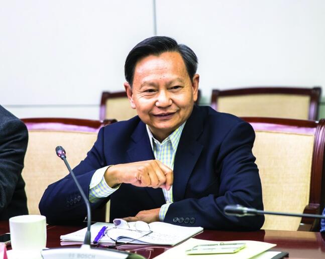 50-1G114135032Y4.jpg 50-1G114135032Y4.jpg